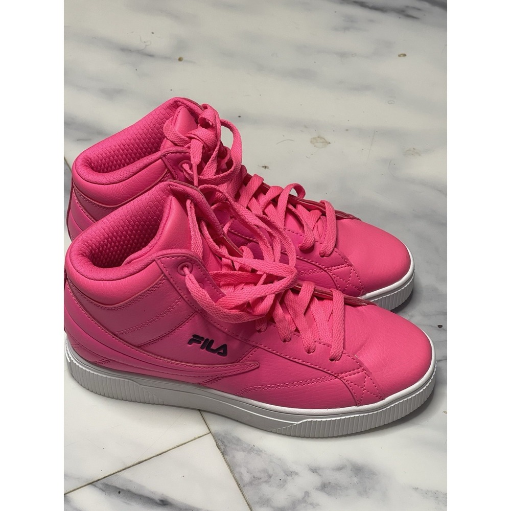 Fila  Womens Hot Pink   Lifestyle‎ Sneakers Shoes 6.5. S-377